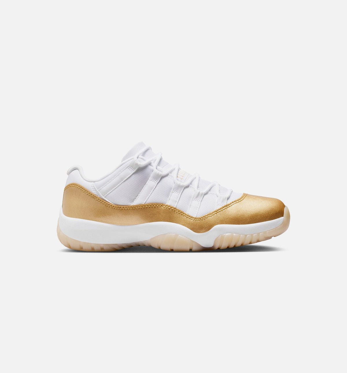 Air Jordan 11 Retro Low Mother's Day 女子运动鞋 - 白/金属金/队金