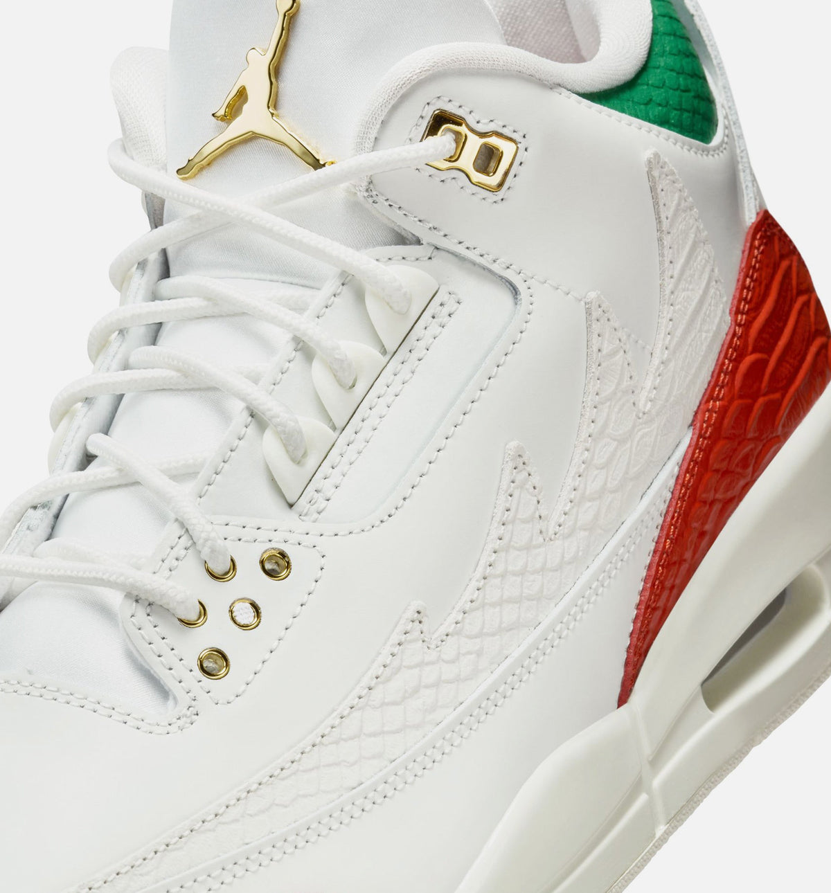 Air Jordan 3 Retro 男款生活方式运动鞋 - 峰白/松林绿/龙血红/金属金（El Vuelo）