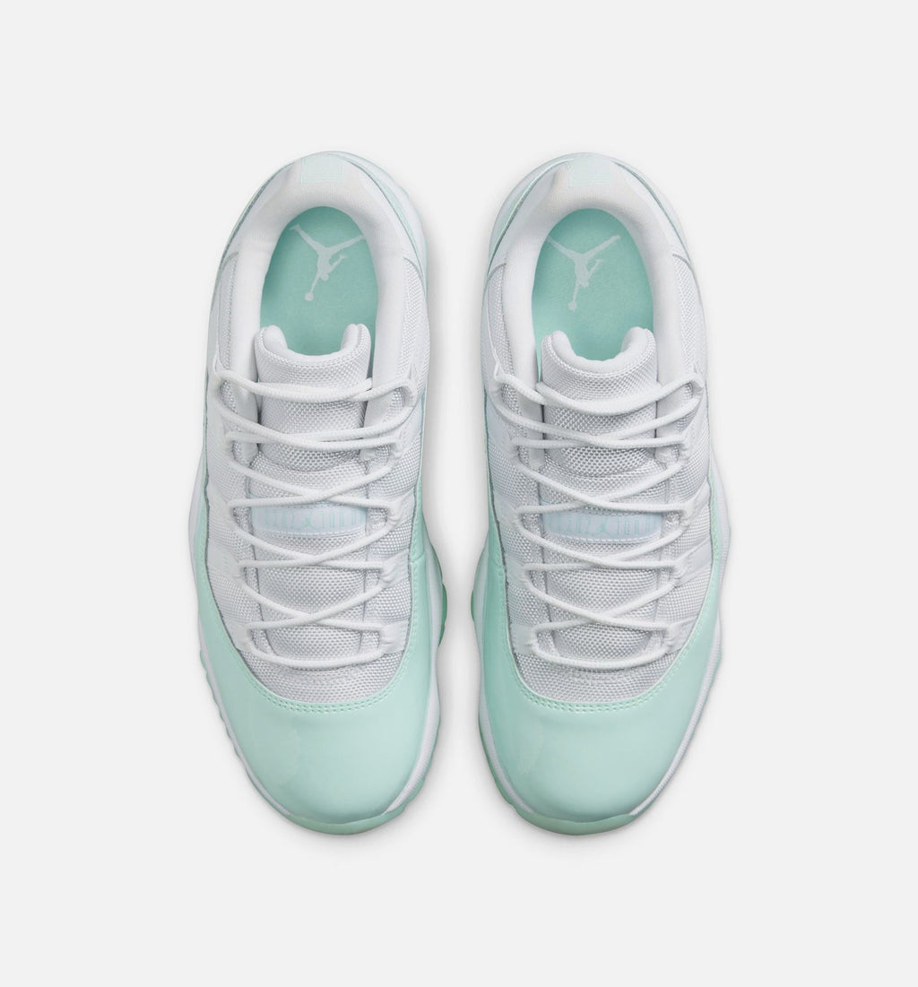 Air Jordan 11 Retro Low Igloo 女子运动鞋 - 白/冰窟青