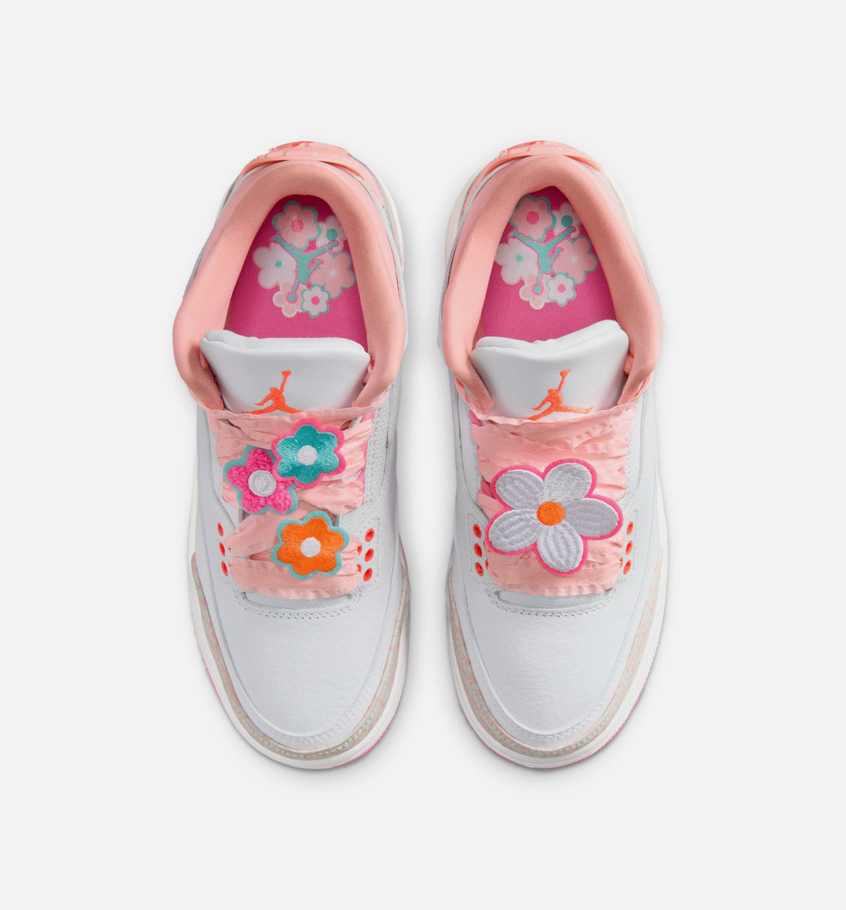 Air Jordan 3 Retro 大童生活方式运动鞋 - 珍珠粉/粉布第/粉色发光/超级橙（Spring Flowers）