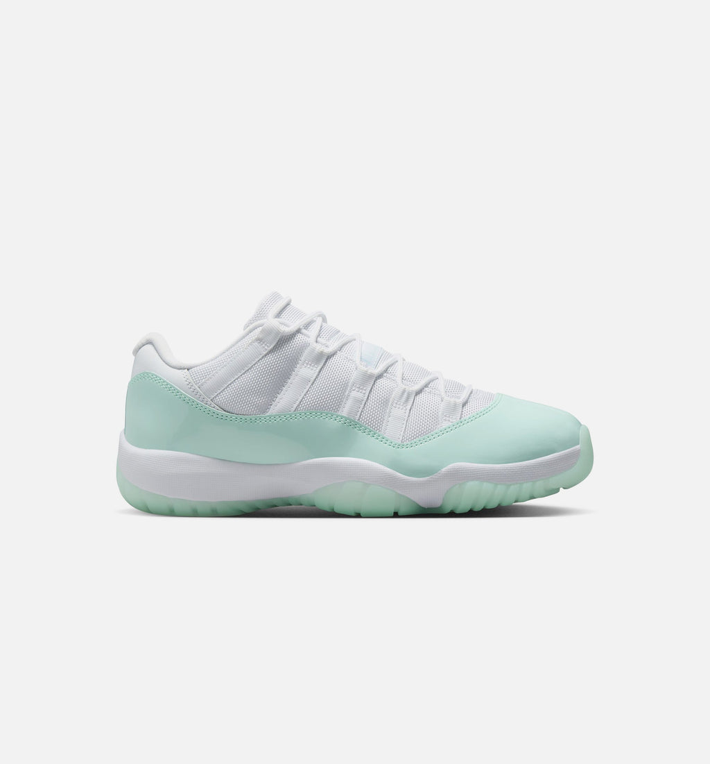 Air Jordan 11 Retro Low Igloo 女子运动鞋 - 白/冰窟青