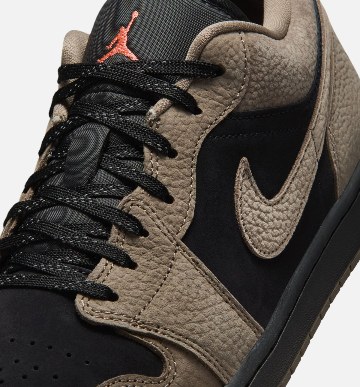 Air Jordan 1 Low SE 男款生活方式运动鞋 - 黑/橄榄灰/浅野芦橙
