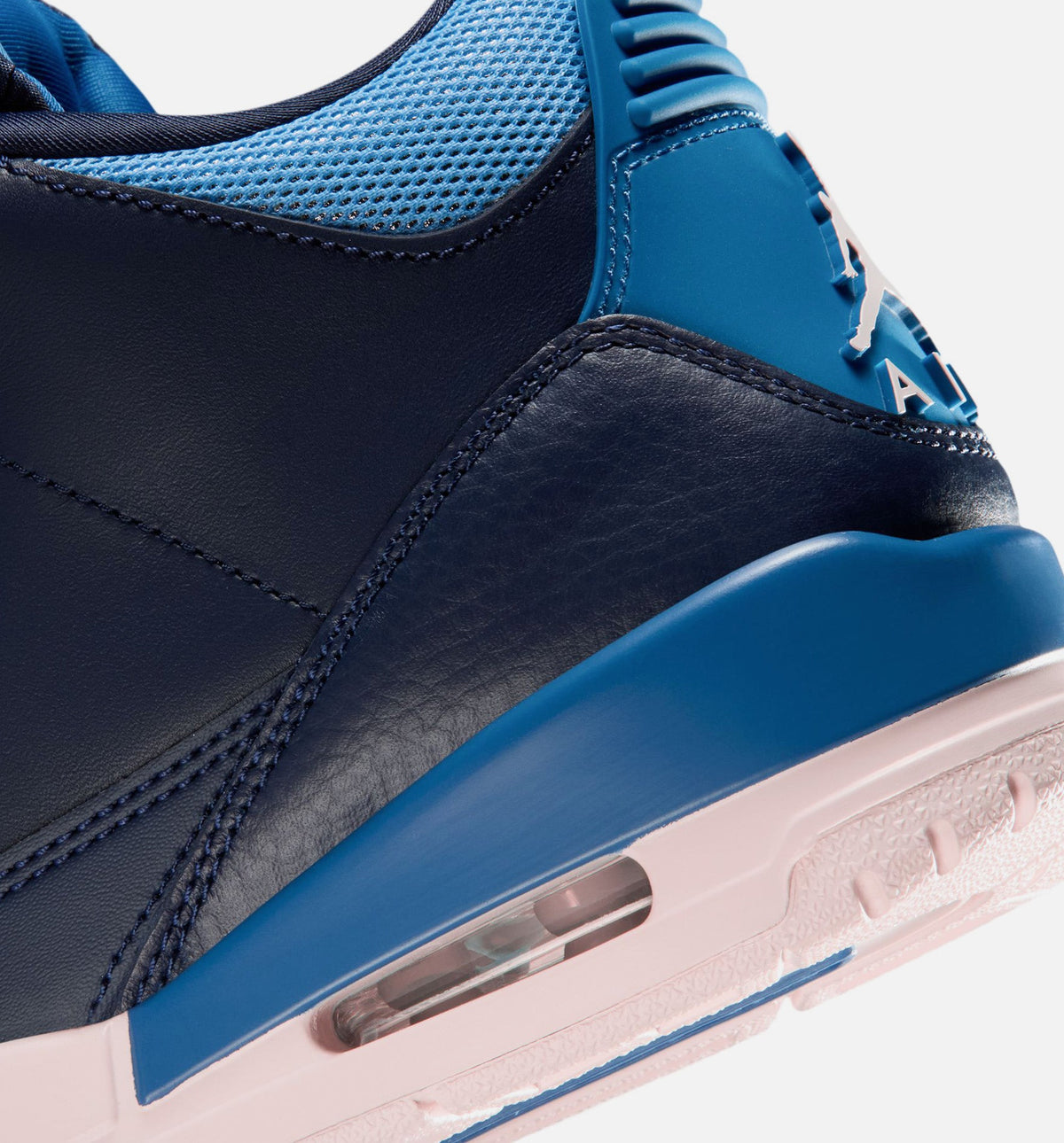 Air Jordan 3 Retro 女款生活方式运动鞋 - 深空蓝/粉笔白/赖跑红（Sport Renaissance）
