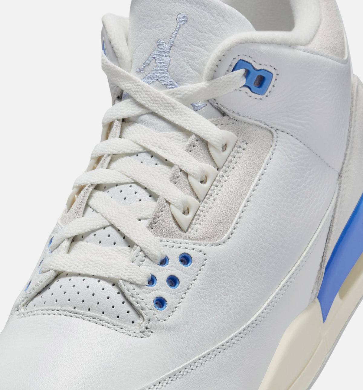Air Jordan 3 Retro 男款生活方式运动鞋 - 峰白/氢蓝/传奇蓝（Lucky Shorts）