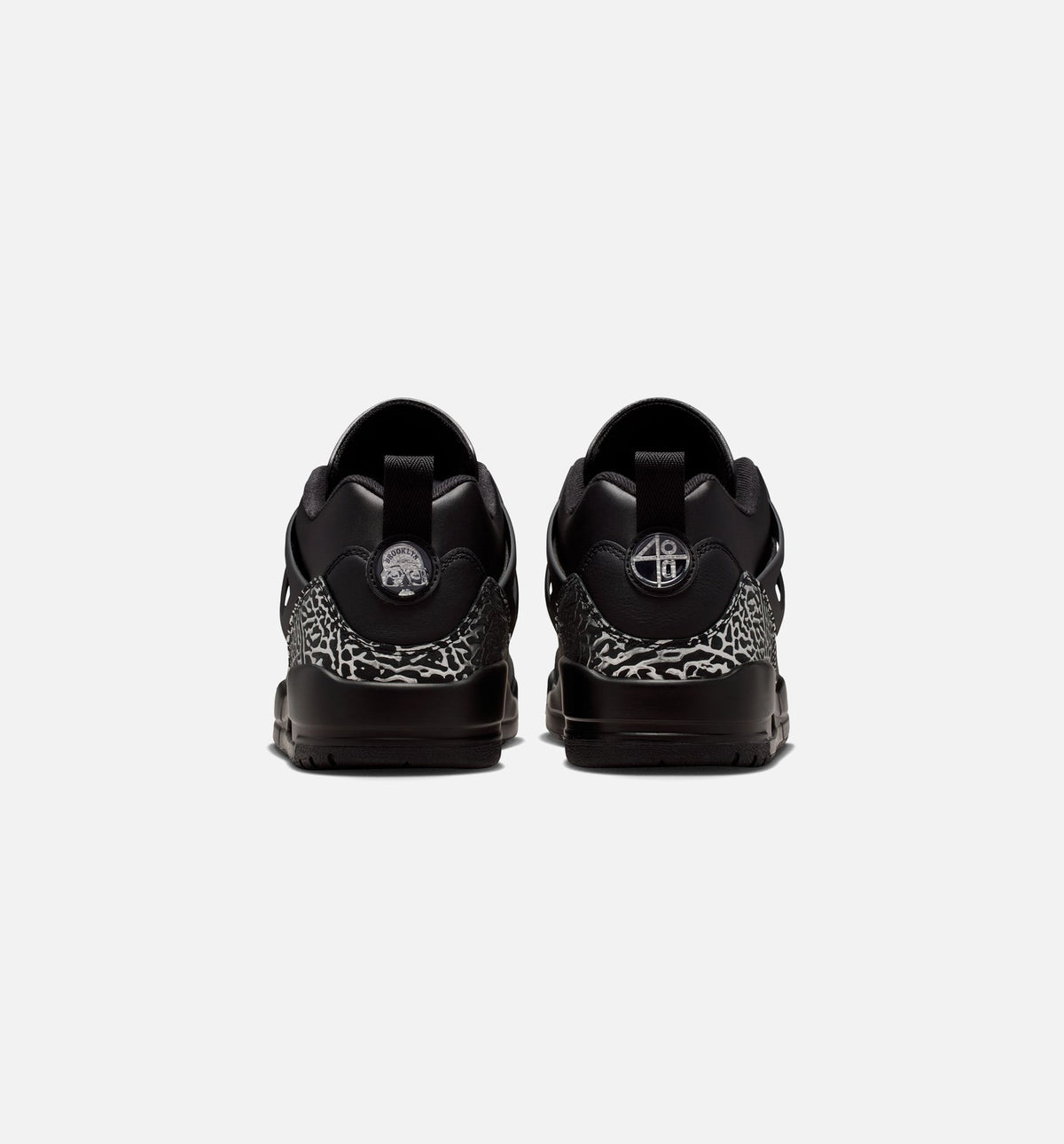 Spizike Low 男子篮球鞋 - 黑/金属银
