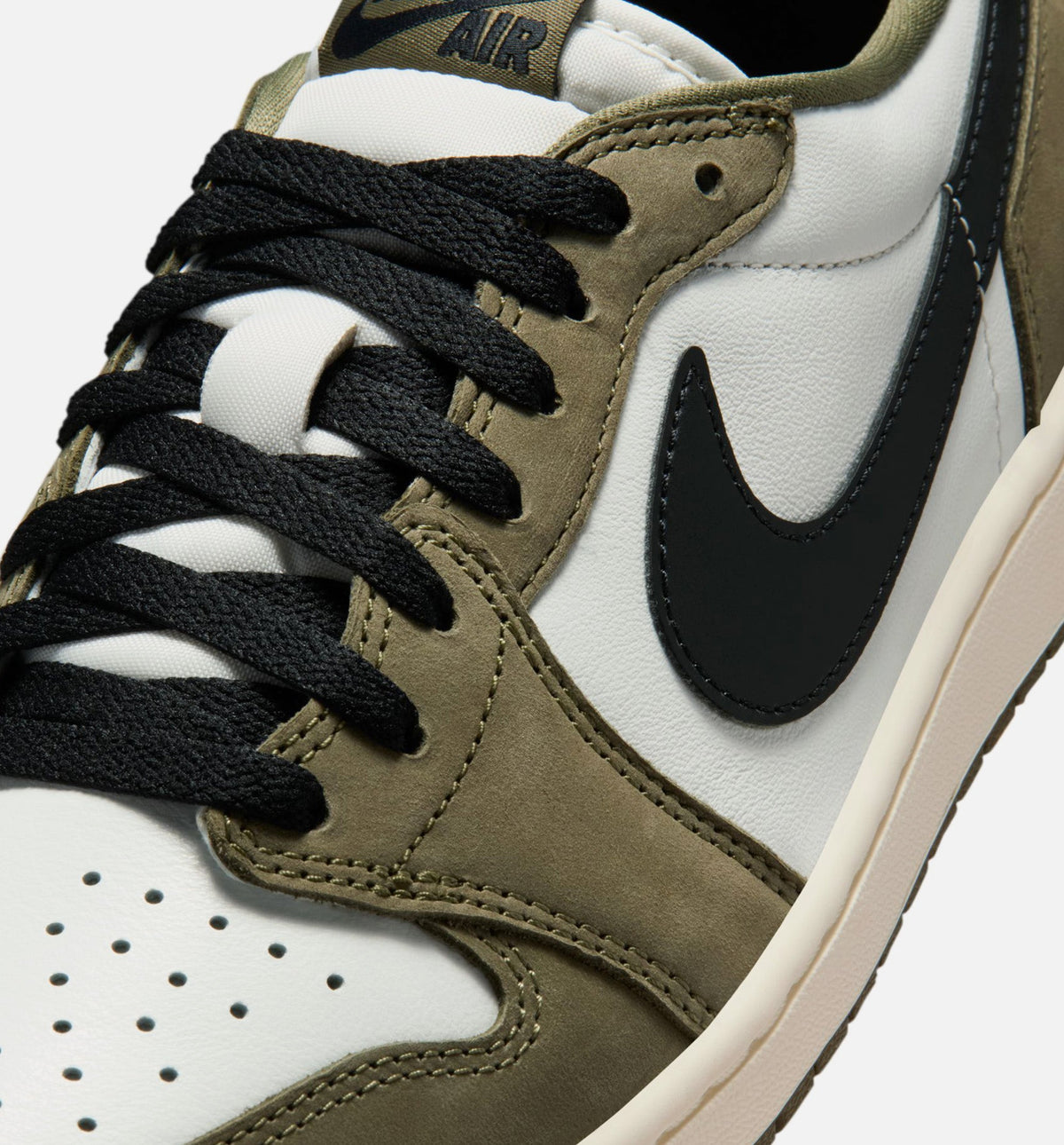Air Jordan 1 Low OG 男款生活方式运动鞋 - 中橄榄綦/黑/山顶白/帆布白