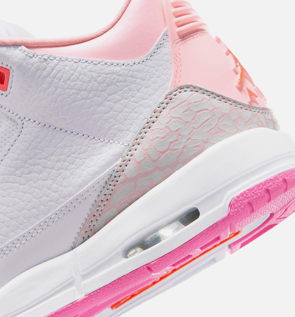 Air Jordan 3 Retro 大童生活方式运动鞋 - 珍珠粉/粉布第/粉色发光/超级橙（Spring Flowers）
