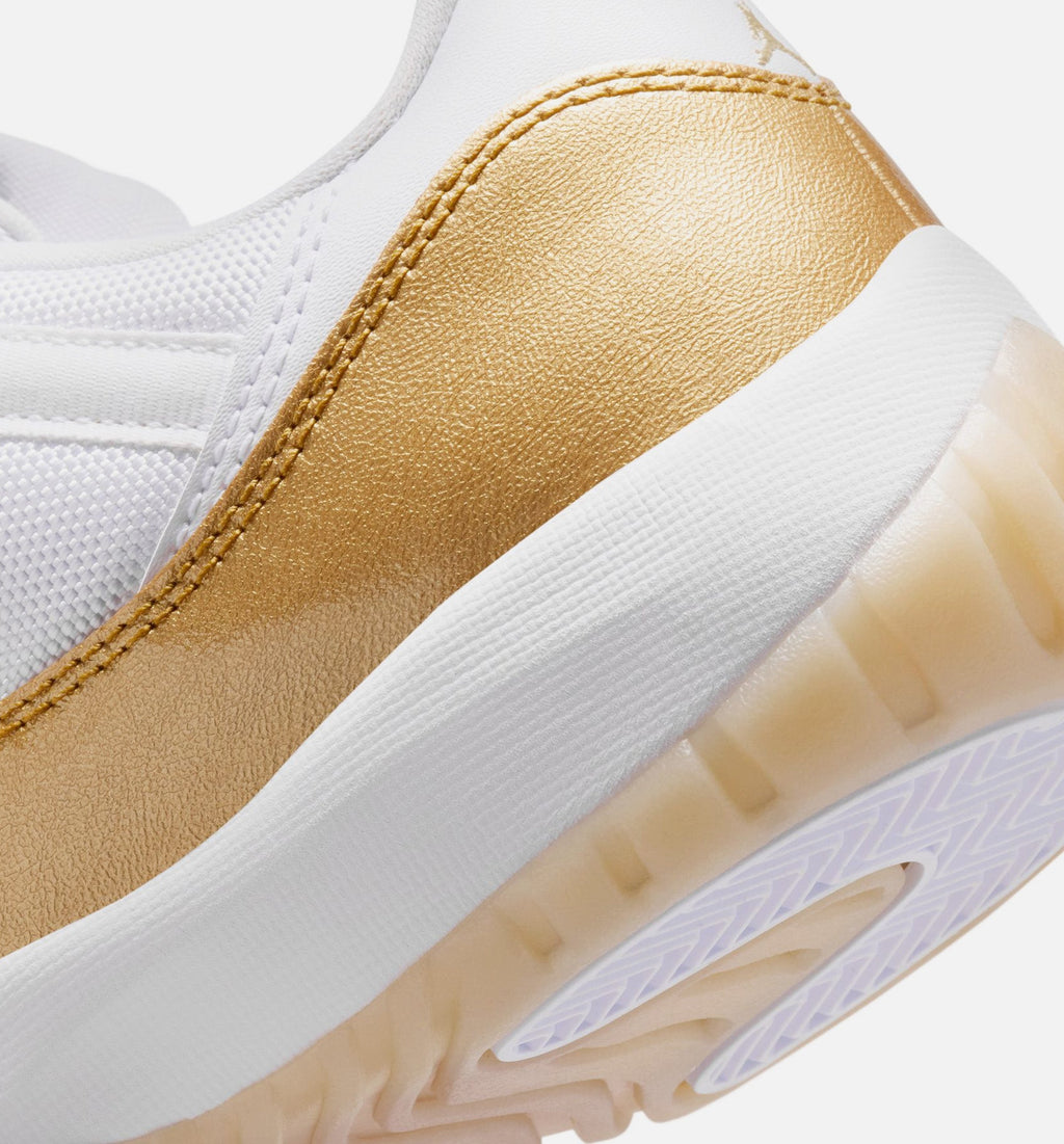 Air Jordan 11 Retro Low Mother's Day 女子运动鞋 - 白/金属金/队金