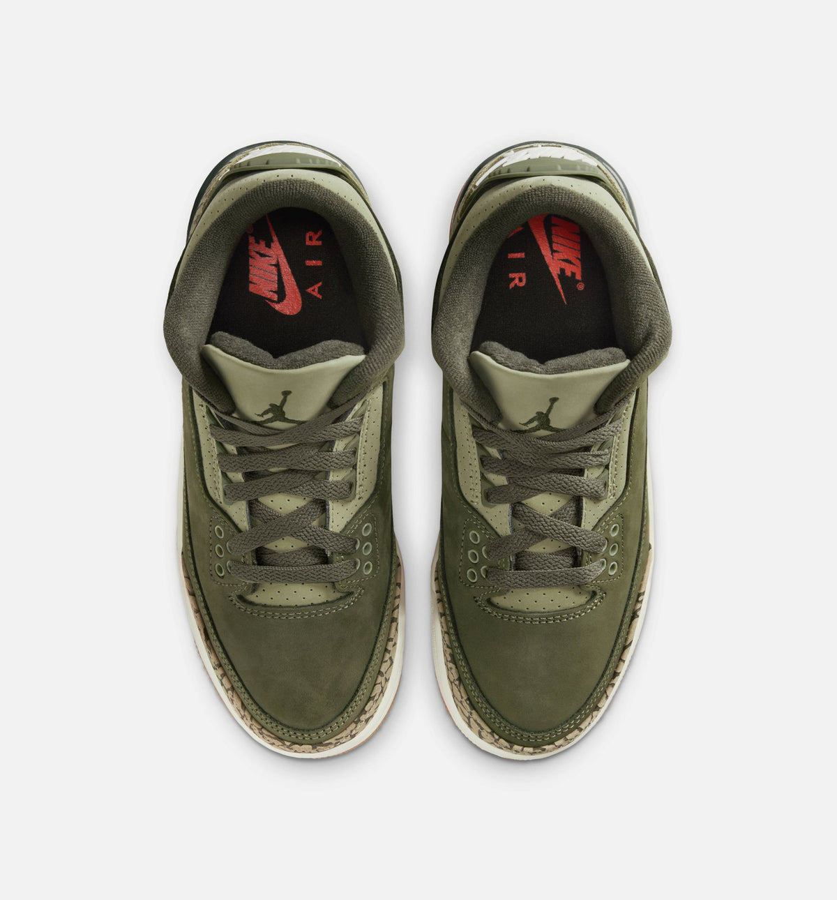 Air Jordan 3 Retro 大童生活方式运动鞋 - 中性橄榄绿/巪木/淡橄榄绿/帆白（Medium Olive）