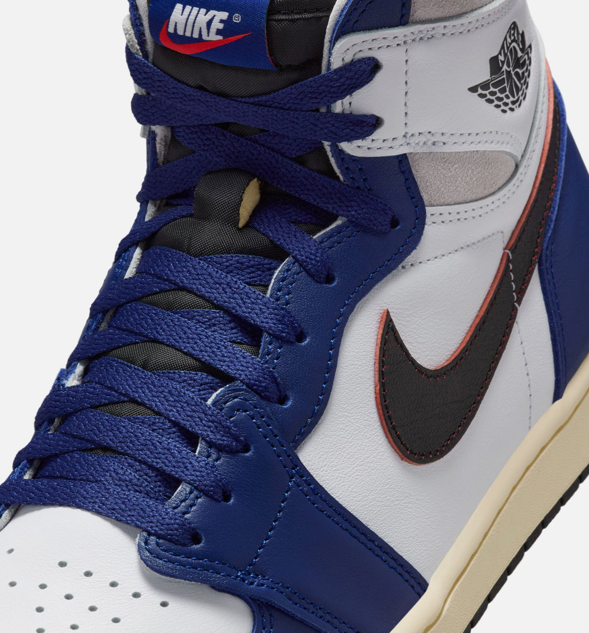 Air Jordan 1 Retro High OG 男款复古高帮运动鞋 - 白色/黑色/中性灰/深皇家蓝（Rare Air）