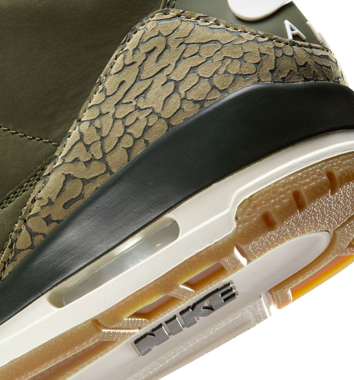 Air Jordan 3 Retro 男款生活方式运动鞋 - 中性橄榄绿/巪木/淡橄榄绿/帆白/深红（Medium Olive）
